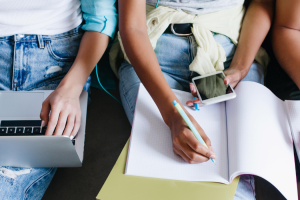 Prueba de idiomas para solicitar becas de movilidad internacional (Programa Erasmus +KA131)